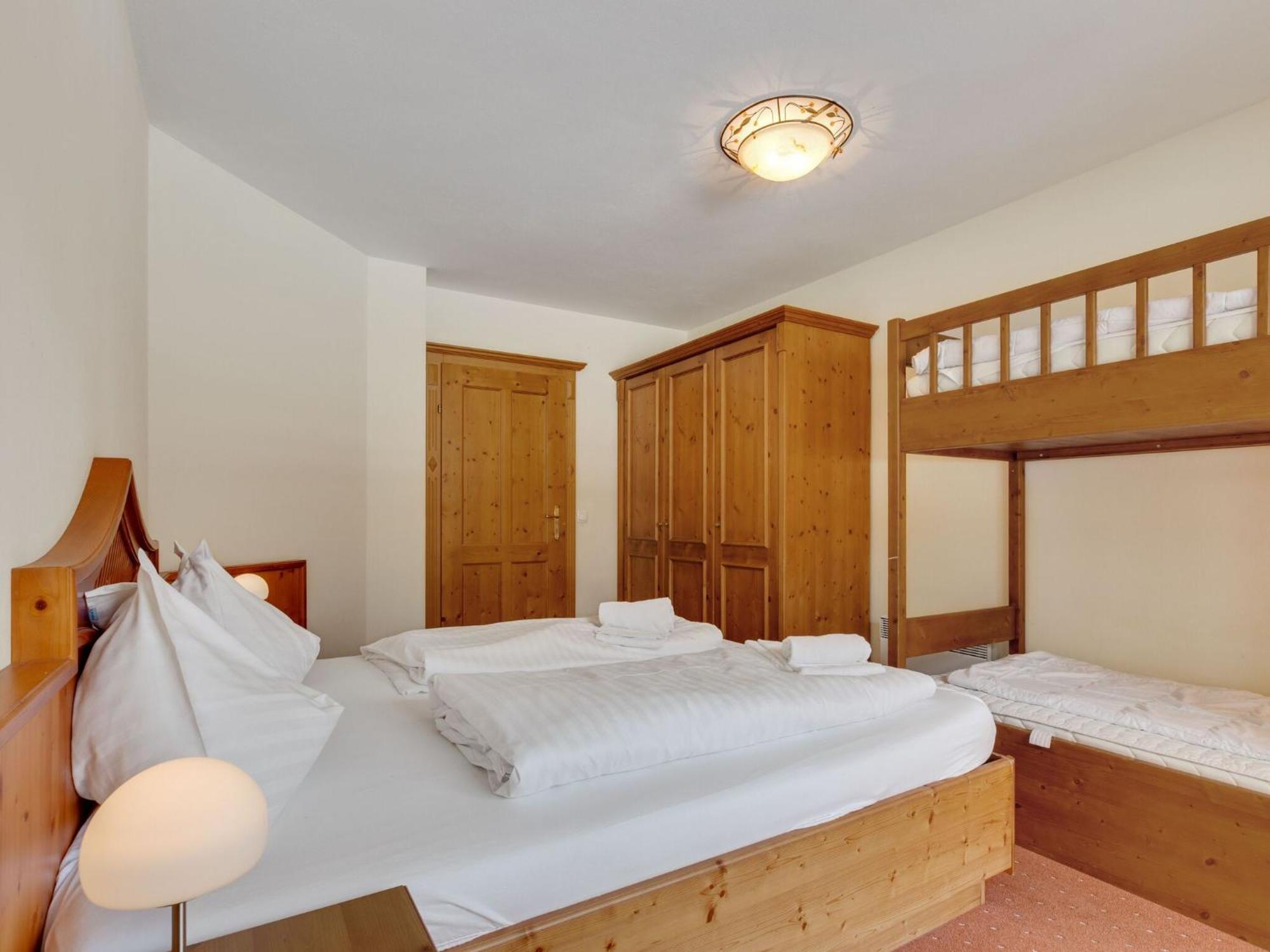 Chalet Apartment In Saalbach Hinterglemm Екстер'єр фото