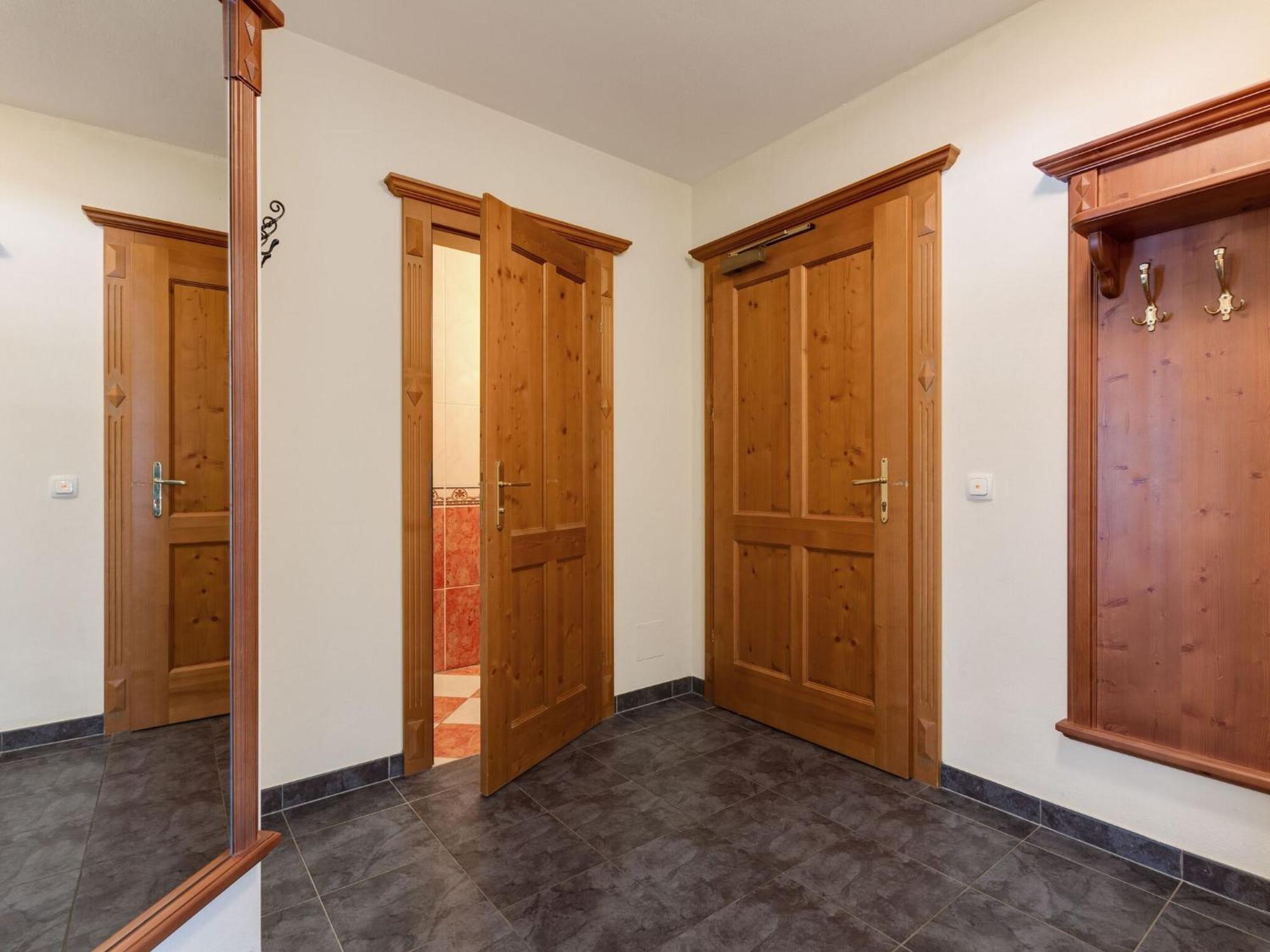 Chalet Apartment In Saalbach Hinterglemm Екстер'єр фото